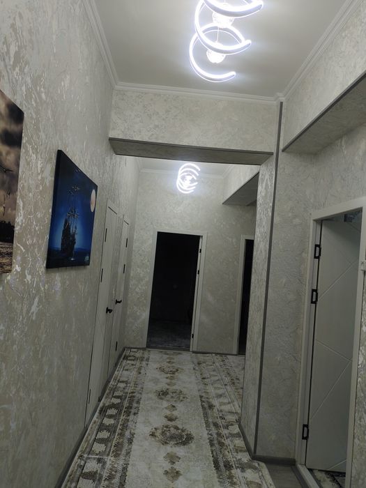 Rasmlari real.  Navoi shaxrida 3 xonalik kunlik lyuks kvartira.