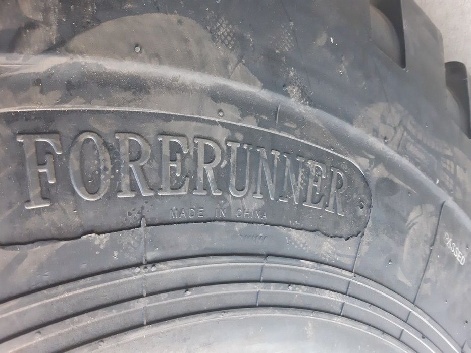 26.5-25 Cauciucurin noi Industriale cu 28PR Volvo Komatsu JCB TVA incl