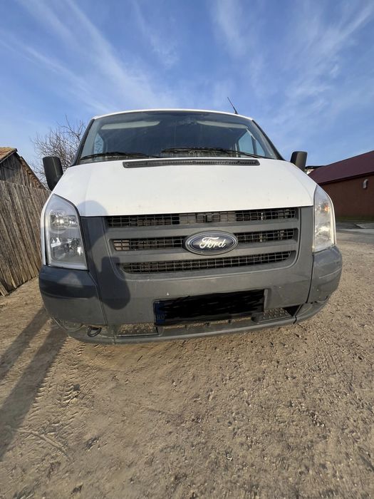 Ford Transit 2.2 TDI – 2011 – 3 locuri – întreținută