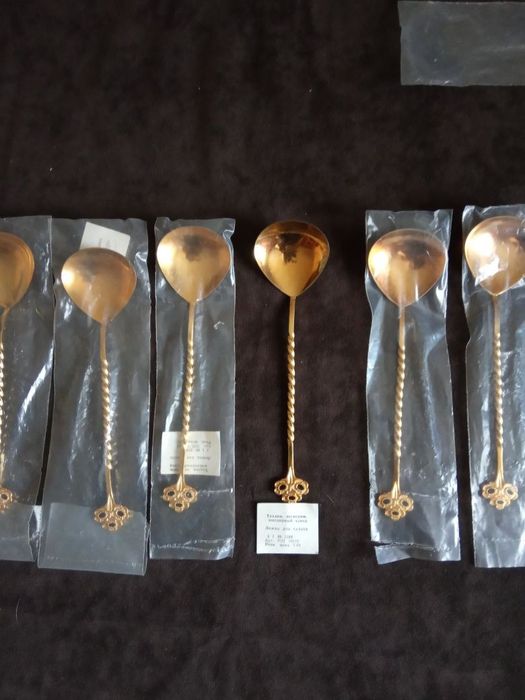 Ложки позолоченные 22 штуки