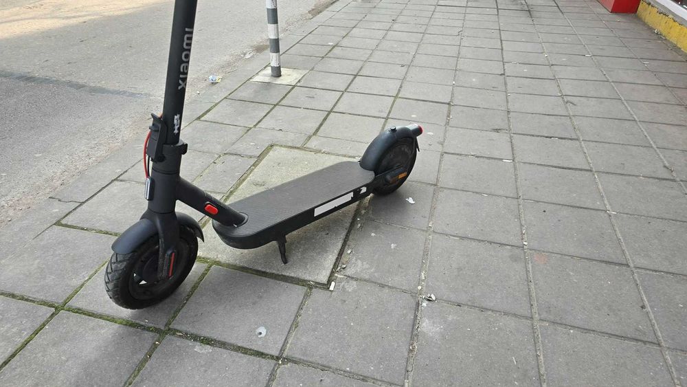 Електрическа тротинетка Xiaomi Mi Electric Scooter Pro 4