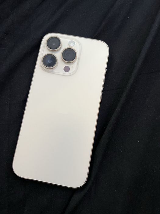 Продам айфон 14 про