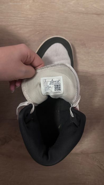 Jordan 1 Mid, marimea 39