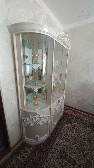 ШКАФ Стенка сервант мебел  сотилади СРОЧНО нархини келишамиз