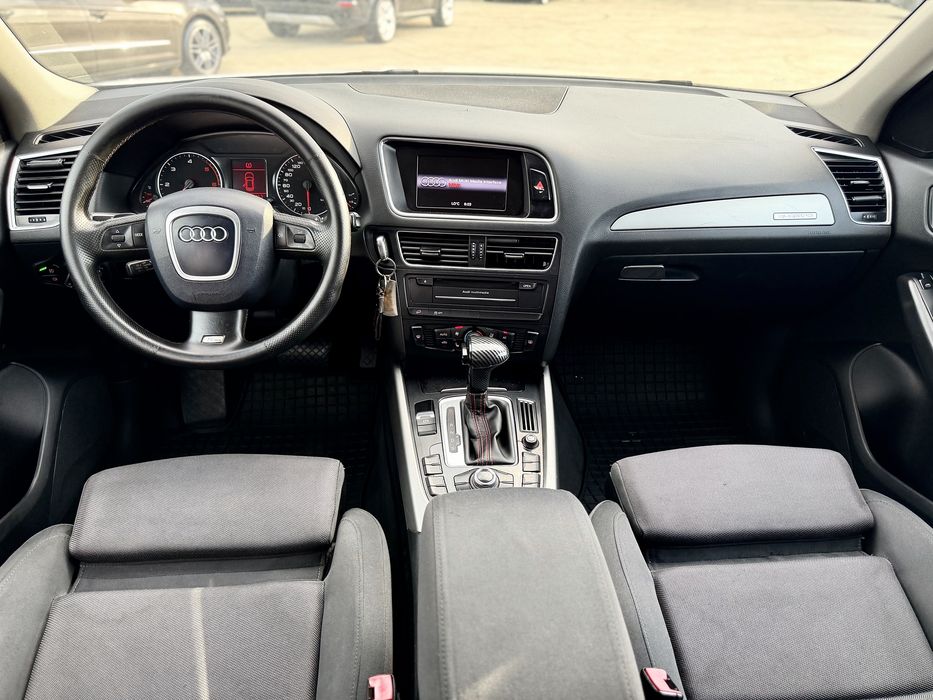 • Audi Q5 2011 • 2.0 Diesel 170 cp Quattro / Automat • Parc Auto / RATE / Garanție •