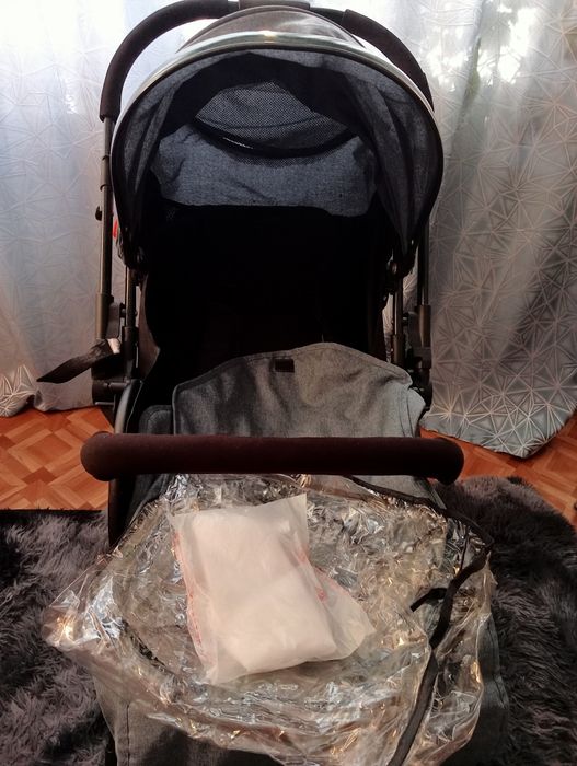 Продам детскую коляску почти новую