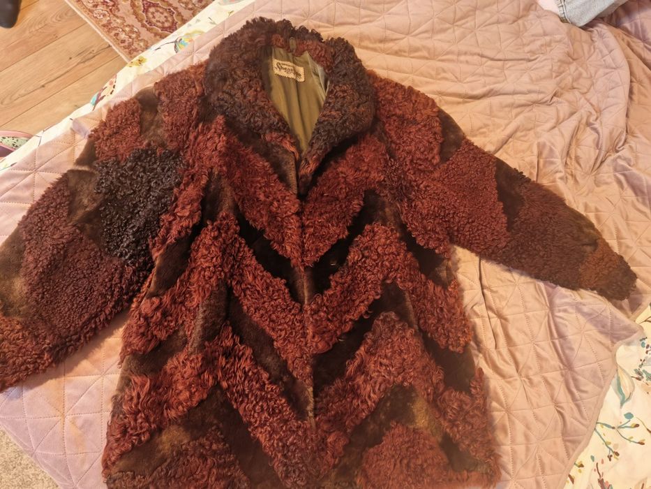 Haina de blana astrahan