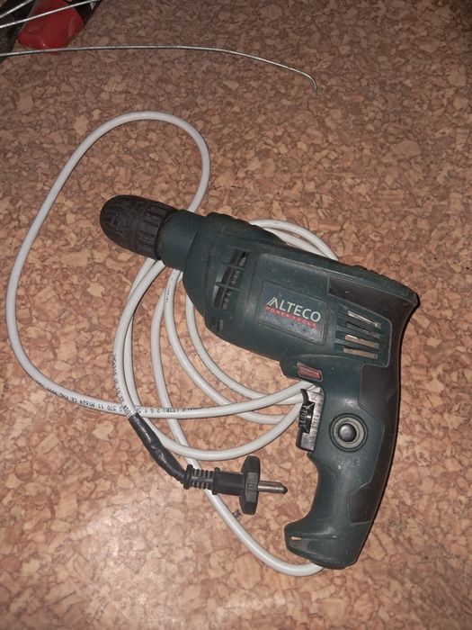 Шуруповерт элэктр