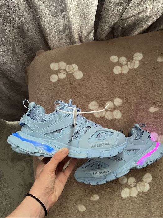 Balenciaga track Led marimea 39 noi
