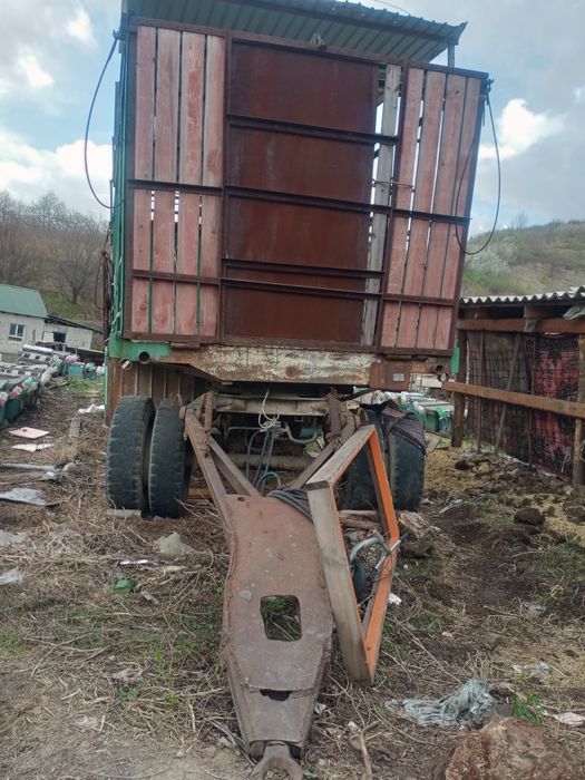 Пчело прицеп с докмент