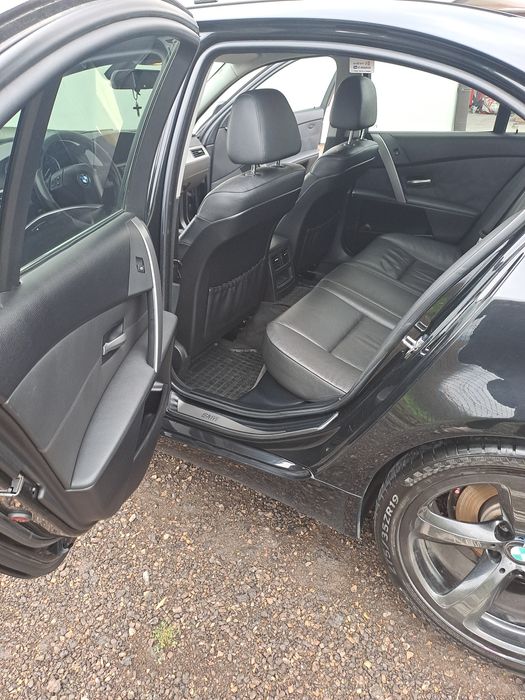 BMW E60  3000D 2006г.