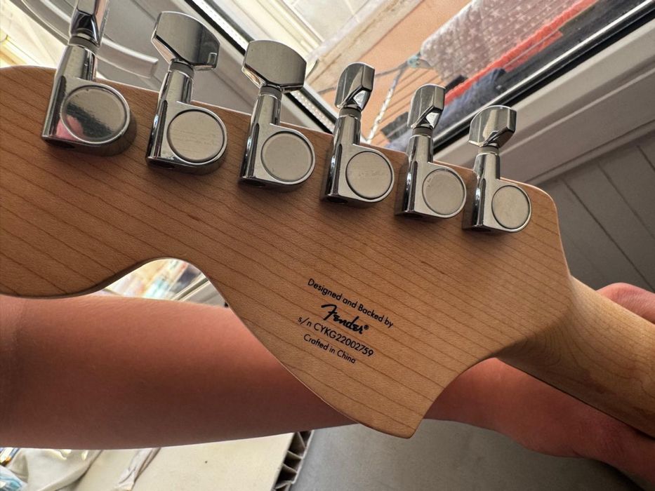 Электрргитара fender squier