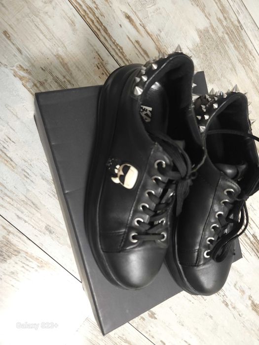 Дамски сникърси  Karl Lagerfeld 38номер