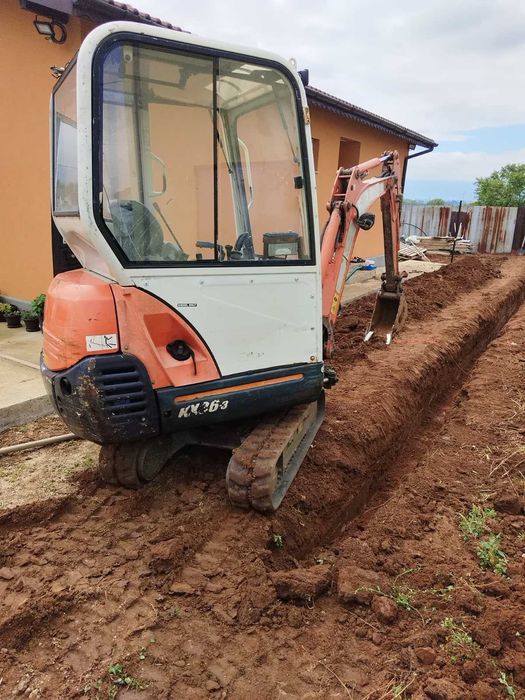 Услуги със мини багер,бобкат и самосвал