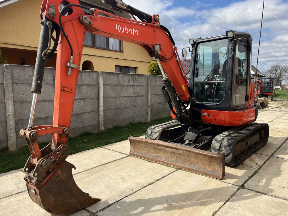 Miniexcavator kubota u 48