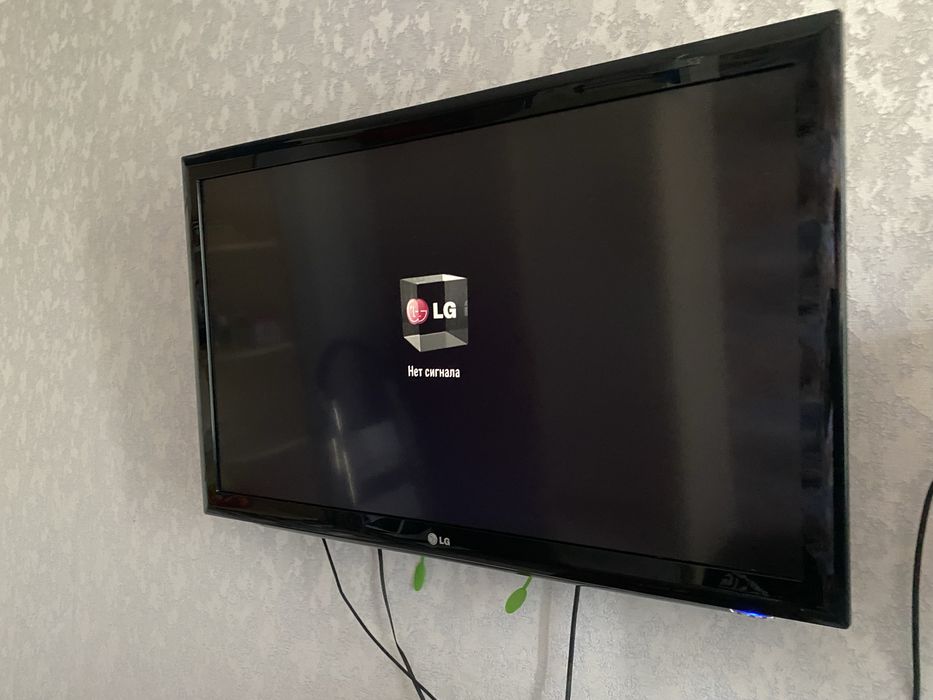 Телевизор LG, хорошее состояние