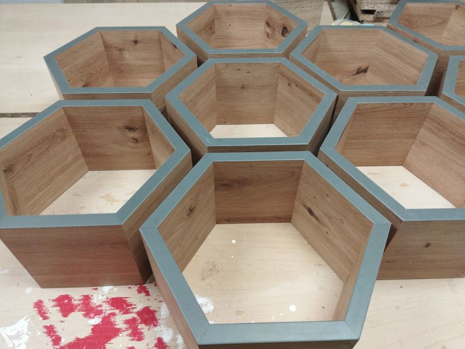 Етажерка пчелна пита,хексагон, шестоъгълник,декорация за стена,рафт.