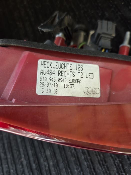 Вътрешен LED Ляв и Десен стоп AUDI A5