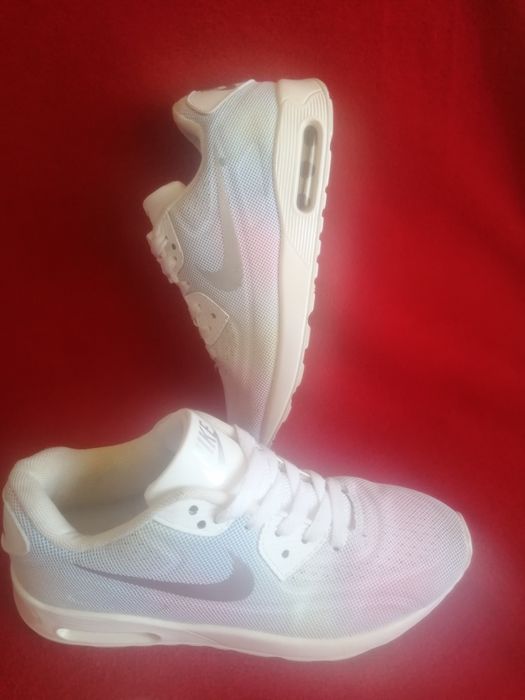 NIKE, Дамски маратонки, маркови.номер 35.