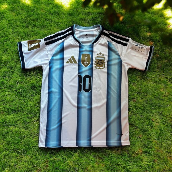 Футболна тениска Messi 10 – Аржентина (Размер S)