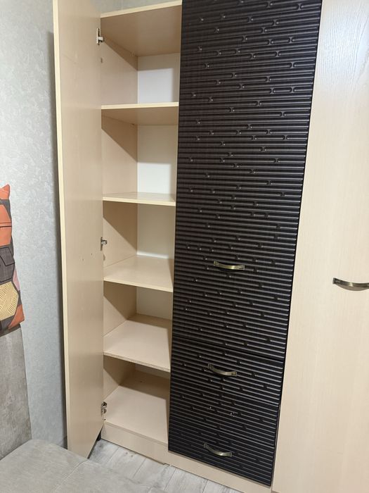 Продам шкаф 150* 207