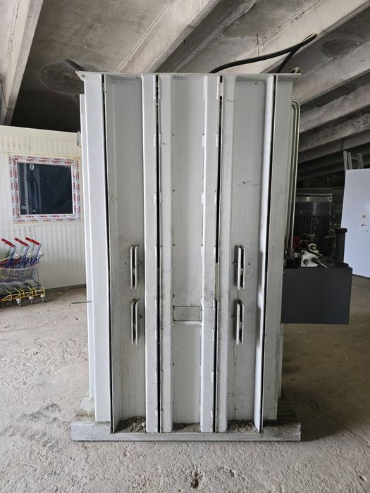 Преса за балиране на хартия, картон, пластмасово фолио HSM V - PRESS 1