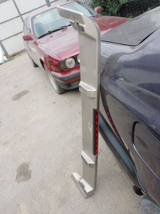 Спойлер на Мерседес 190