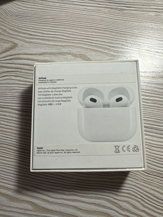 Продаю AirPods (3rd generation)