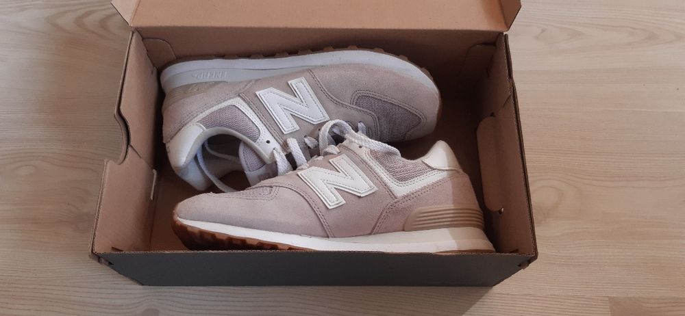 Adidași damă New Balance, mărimea 39