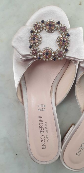 Enzo Bertini Papuci de satin cu strasuri