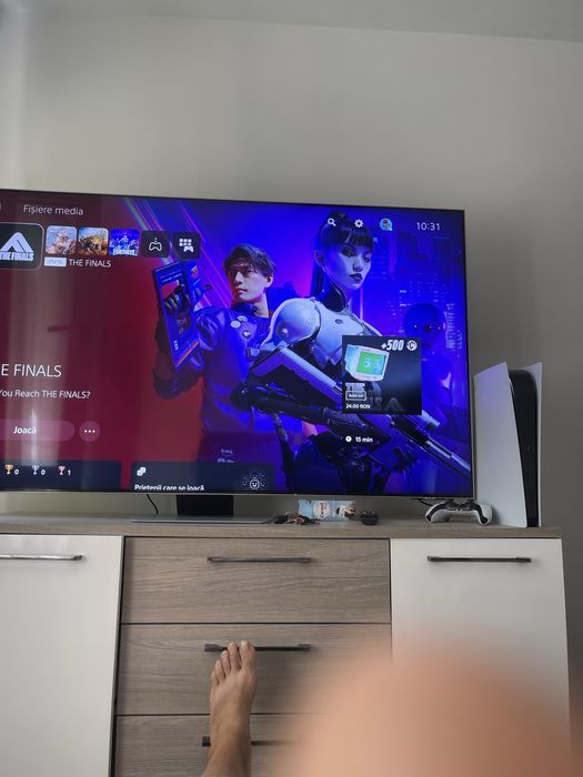 Vand playstation 5  pretul este de 2000 de lei