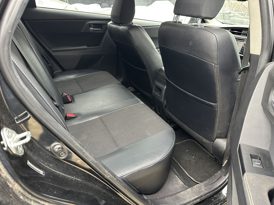 Тойота Аурис Toyota Auris 1.4 d4d 90 кс На части!