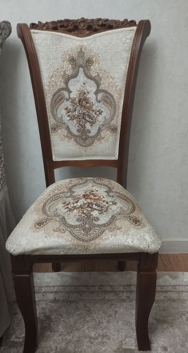 Продаётся стулья