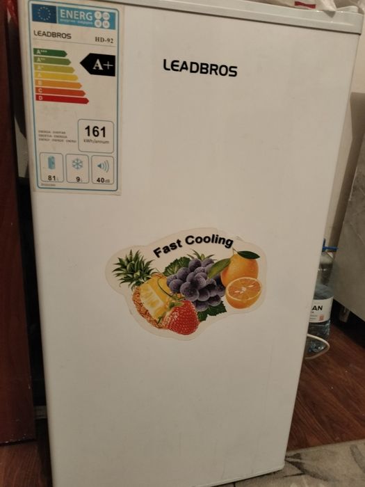 Холодильник бір жыл болды таза