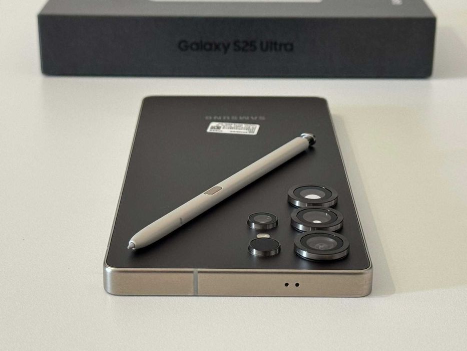 Бартер! Като НОВ! Гаранция! Galaxy S25 Ultra 512/12GB Black (Черен)