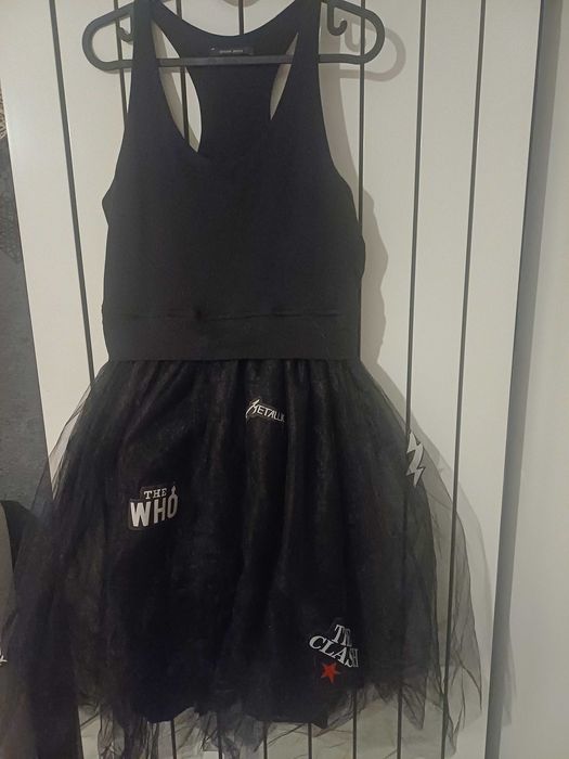 Страхотна рокля Л