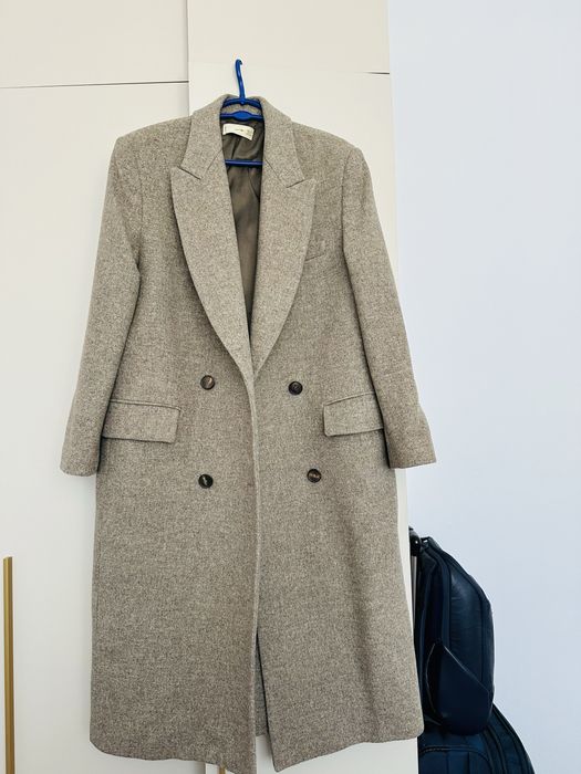 Пальто Mango в отличном состоянии.