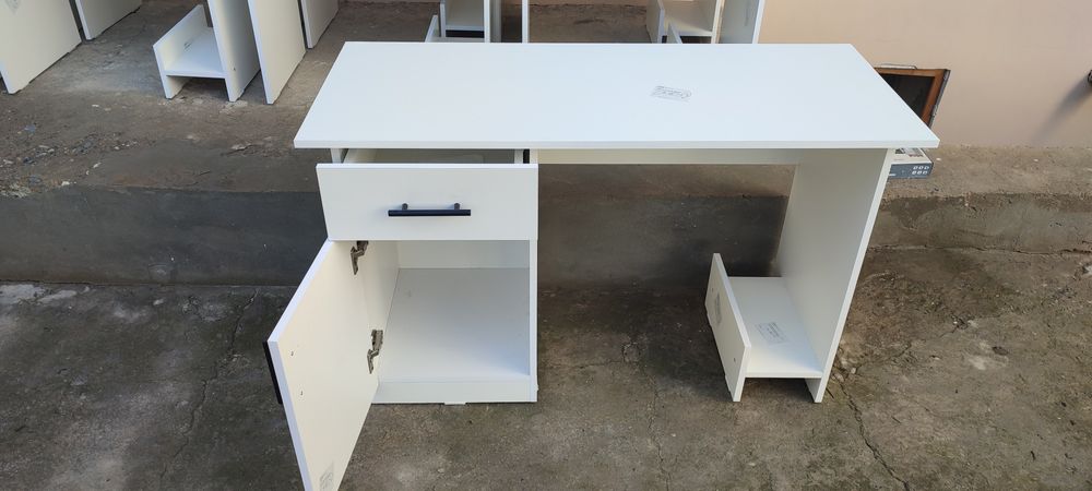 Компьютерный стол 120