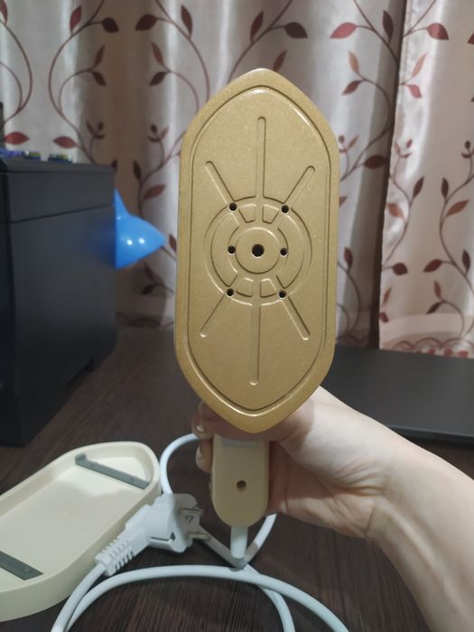 Продам ручной мини отпариватель