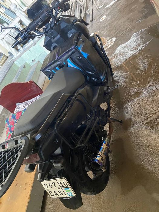 Tank skuteri sotiladi ili obmen bor iphone Samsung telefonlariga