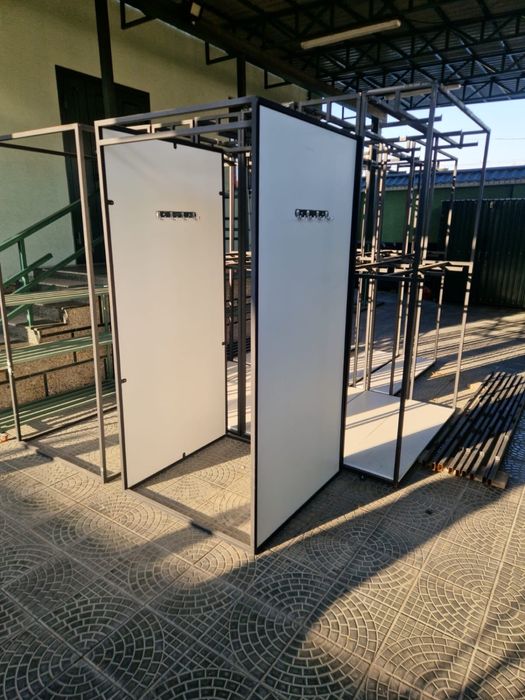 Продам вешалки для бутика