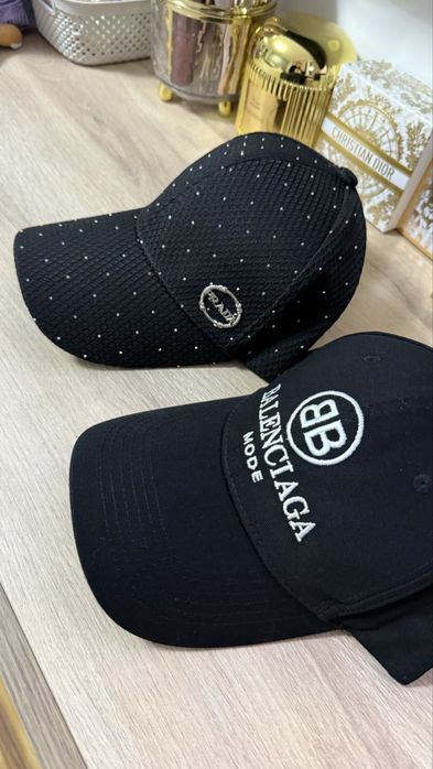 Дамски шапки BB Prada RB