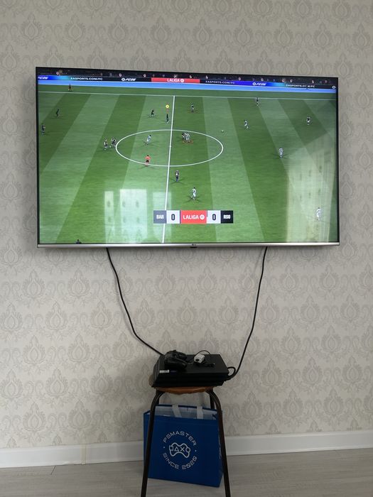 Продам playstation 4 pro