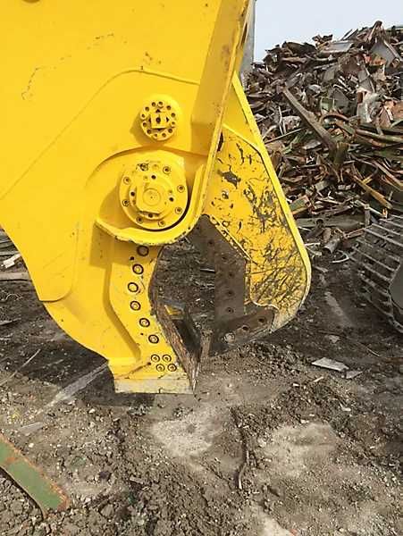 Pulverizator hidraulic - Foarfeca pentru demolari excavatoare Volvo