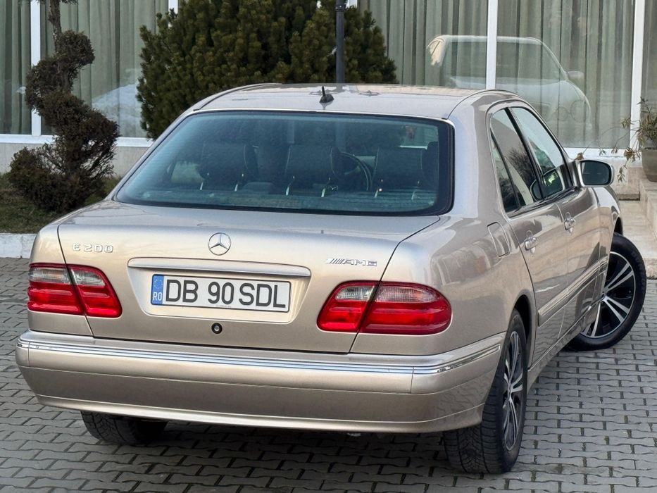 MERCEDES-BENZ E-Class 2001 — imagine 4