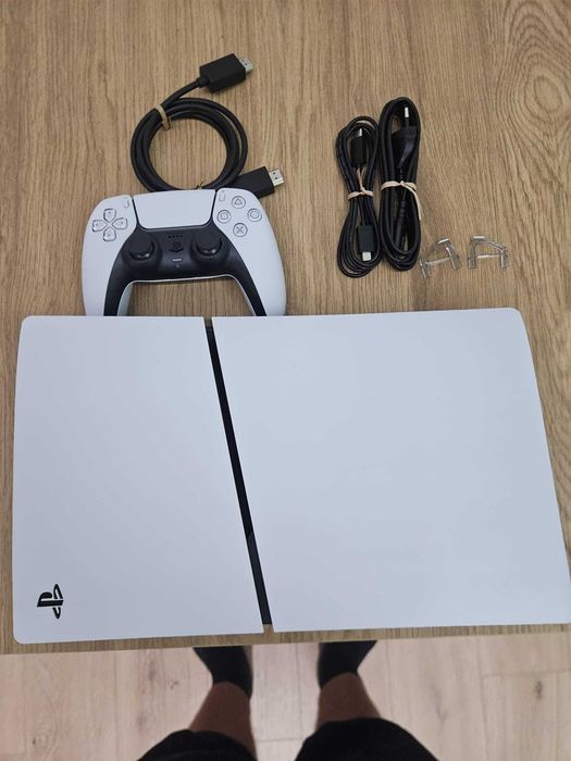 PlayStation 5 Digital Edition (PS5) Slim, 825GB SSD, E-Chassis - Garantie