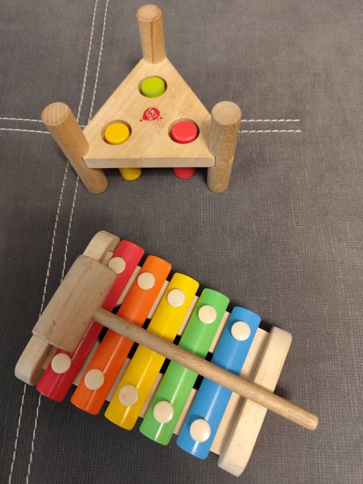 Игрушки развивающие для малышей 0+