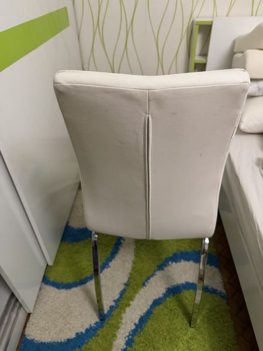 Стабилен трапезен стол