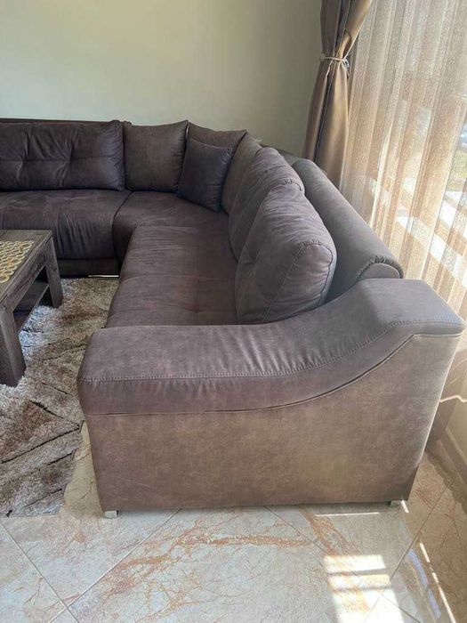 Ъглов диван с функция сън