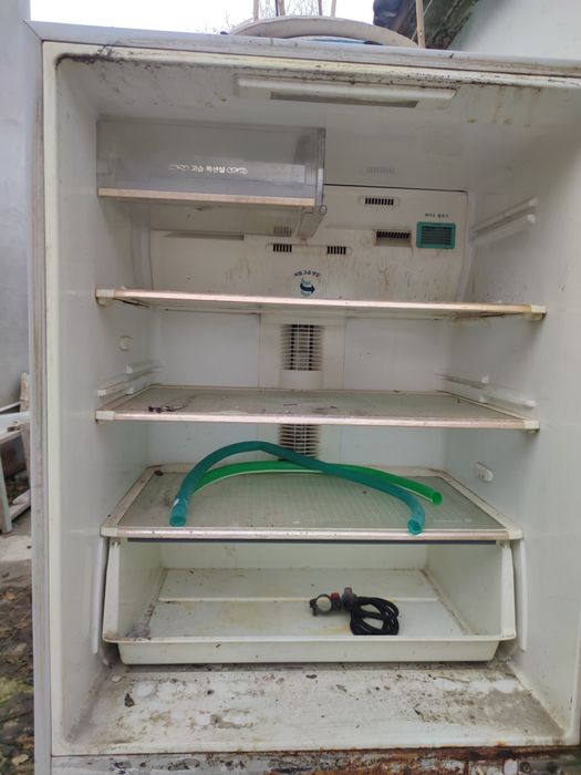 Продам б/у холодильник, не рабочий